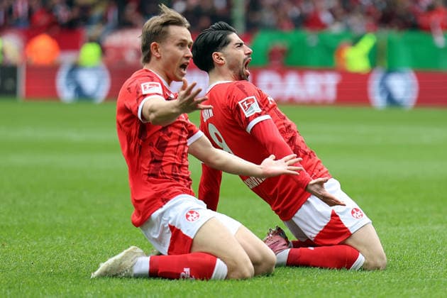 15.03.2026, xrekx, Fussball 2.Bundesliga, 1.FC Kaiserslautern - Karlsruher SC v.l. Torjubel nach dem Tor zum celebrating the goal celebrate 1:0 durch Semih Sahin (1.FC Kaiserslautern) mit Naatan Skyttä Skyttae (1.FC Kaiserslautern) (DFL DFB REGULATIONS PROHIBIT ANY USE OF PHOTOGRAPHS as IMAGE SEQUENCES and or QUASI-VIDEO) Kaiserslautern