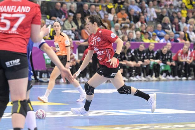 Kelly de Abreu Rosa (Thueringer HC, 77) am mit Ball Thueringer HC vs. HSG Blomberg-Lippe, Handball, Frauen, DHB Pokal Haushahn Final 4, Finale, Saison 2025 2026, 15.03.2026 Thueringer HC vs. HSG Blomberg-Lippe, Handball, Frauen, DHB Pokal Haushahn Final 4, Finale, Saison 2025 2026, 15.03.2026 Stuttgart Copyright: xEibner-Pressefoto TobiasxBaurx EP_TBR