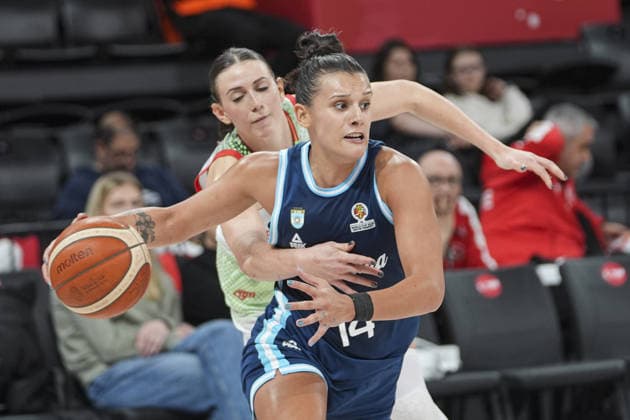 Hungary v Argentina - 2026 FIBA Women s Basketball World Cup qualification ISTANBUL, TURKIYE - MARCH 15: Reka Lelik of Hungary in action against Florencia Chagas (14) of Argentina during 2026 FIBA Women s Basketball World Cup qualification Group C match between Hungary and Argentina at Basketball Development Center in Istanbul, Turkiye on March 15, 2026. Beyza Comert Anadolu Istanbul Turkey. Editorial use only. Please get in touch for any other usage.  Copyright: x2026xAnadoluxBeyzaxComertx