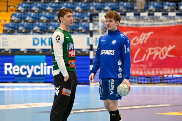 Julian Buchele (Frisch Auf Goeppingen, 01) und Jarnes Faust (TBV Lemgo Lippe, 35) im Gespraech TBV Lemgo Lippe vs. Frisch Auf Goeppingen, Handball, 1. Bundesliga, 25. Spieltag, Saison 2025 2026, 15.03.2026, TBV Lemgo Lippe vs. Frisch Auf Goeppingen, Handball, 1. Bundesliga, 25. Spieltag, Saison 2025 2026, 15.03.2026 Lemgo Copyright: xEibner-Pressefoto RobertxGertzenx EP_RGN
