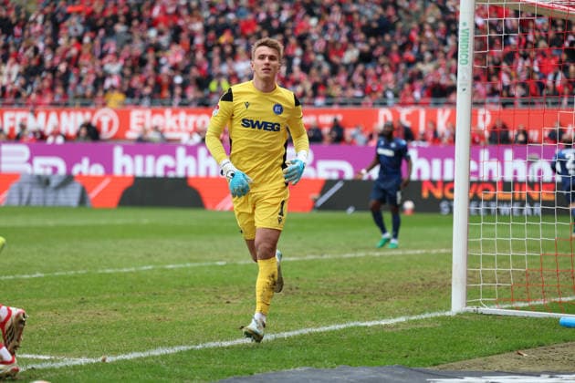 15.03.2026, xrekx, Fussball 2.Bundesliga, 1.FC Kaiserslautern - Karlsruher SC v.l. Hans Christian Bernat (Karlsruher SC) (DFL DFB REGULATIONS PROHIBIT ANY USE OF PHOTOGRAPHS as IMAGE SEQUENCES and or QUASI-VIDEO) Kaiserslautern