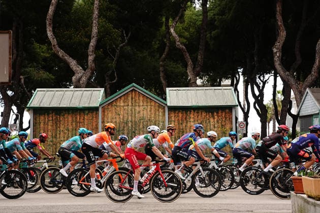 The pack rides during the 142-kilometer Stage 7 of the Tirreno-Adriatico cycling race from Civitanova Marche to San Benedetto del Tronto - Italy,- Sunday , March 15, 2026. - cycling .  Copyright: xMarcoxAlpozzi LaPressex