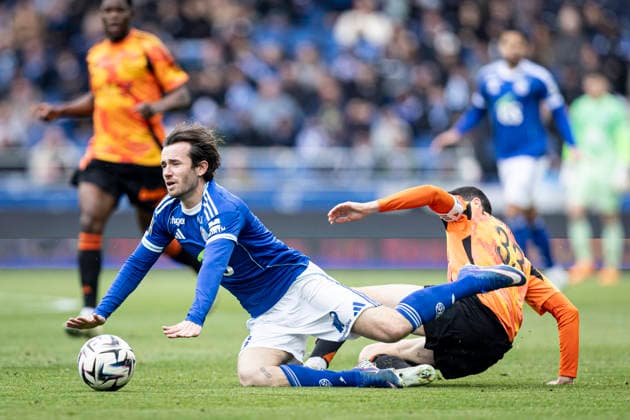 FOOTBALL : Racing Strasbourg (RCS) vs Paris FC - ligue 1 - Strasbourg - 15 03 26 Ben Chilwell 3 (RCS) et Pierre Lees-Melou 33  Copyright: xelyxandroxcegarrax