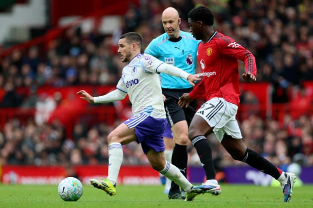 Manchester United, ManU v Aston Villa - Premier League Emi Buendia of Aston Villa and Kobbie Mainoo of Manchester United challenge during the Premier League match between Manchester United and Aston Villa at Old Trafford on March 15, 2026 in Manchester, England. WARNING! This Photograph May Only Be Used For Newspaper And Or Magazine Editorial Purposes. May Not Be Used For Publications Involving 1 player, 1 Club Or 1 Competition Without Written Authorisation From Football DataCo Ltd. For Any Queries, Please Contact Football DataCo Ltd on +44 (0) 207 864 9121 Manchester Old Trafford England United Kingdom Copyright: xAllstarxPicturexLibraryxLtdx
