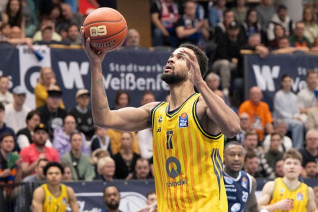 EasyCredit Basketball Bundesliga - 2025 2026 - Syntainics MBC vs.Alba Berlin Weissenfels, Deutschland 15.Maerz 2026: Im Bild:Norris Agbaoko (Berlin) Weissenfels Stadthalle Weissenfels Sachsen-Anhalt Deutschland