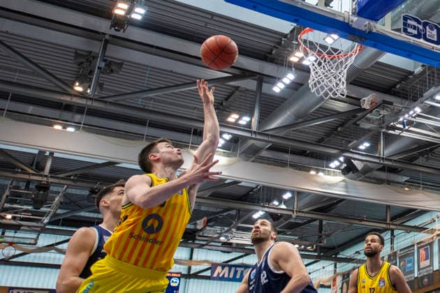 EasyCredit Basketball Bundesliga - 2025 2026 - Syntainics MBC vs.Alba Berlin Weissenfels, Deutschland 15.Maerz 2026: Im Bild:v.li.Jonas Mattisseck (Berlin) Weissenfels Stadthalle Weissenfels Sachsen-Anhalt Deutschland