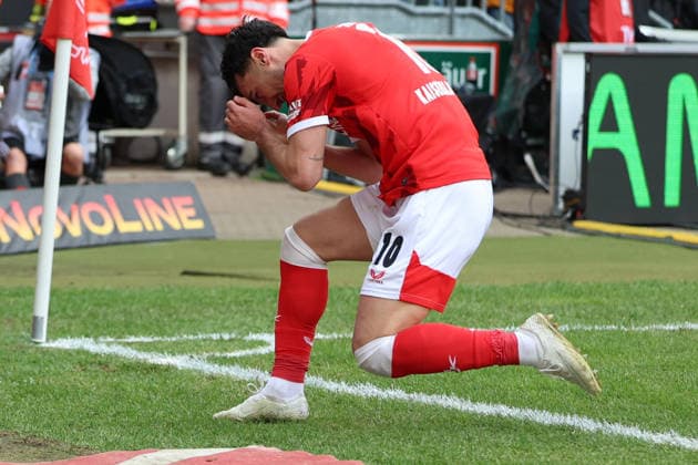 15.03.2026, xrekx, Fussball 2.Bundesliga, 1.FC Kaiserslautern - Karlsruher SC v.l. Torjubel nach dem Tor zum celebrating the goal celebrate 3:0 durch Mahir Emreli (1.FC Kaiserslautern) (DFL DFB REGULATIONS PROHIBIT ANY USE OF PHOTOGRAPHS as IMAGE SEQUENCES and or QUASI-VIDEO) Kaiserslautern