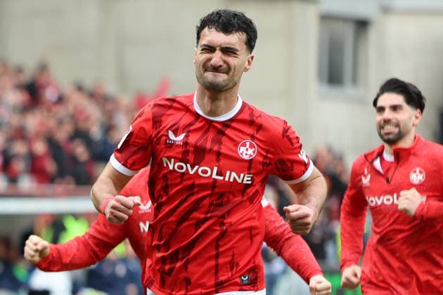 15.03.2026, xrekx, Fussball 2.Bundesliga, 1.FC Kaiserslautern - Karlsruher SC v.l. Torjubel nach dem Tor zum celebrating the goal celebrate 3:0 durch Mahir Emreli (1.FC Kaiserslautern) (DFL DFB REGULATIONS PROHIBIT ANY USE OF PHOTOGRAPHS as IMAGE SEQUENCES and or QUASI-VIDEO) Kaiserslautern