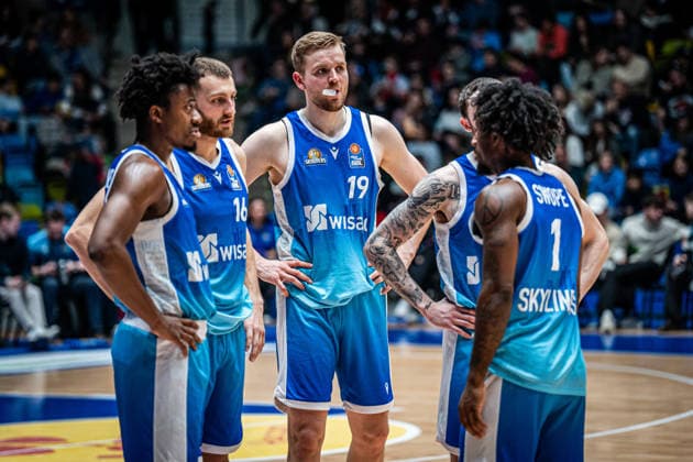 15.03.2026, xhfmx, Basketball easyCredit BBL Bundesliga, Frankfurt Skyliners - EWE Baskets Oldenburg v.l. Nahiem Alleyne (Skyliners Frankfurt), Radii Caisin (Skyliners Frankfurt), Till Pape (Skyliners Frankfurt), Logan Johnson (Skyliners Frankfurt), Isaiah Swope (Skyliners Frankfurt) (DFL DFB REGULATIONS PROHIBIT ANY USE OF PHOTOGRAPHS as IMAGE SEQUENCES and or QUASI-VIDEO) Frankfurt am Main