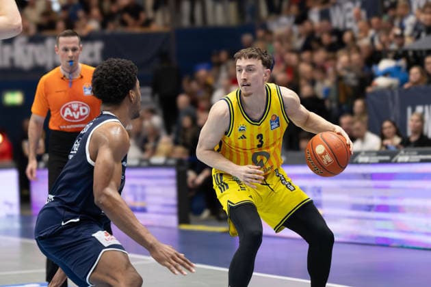 Marcus Foster (MBC, 5), Alex O™Connell (Alba, 3), Syntainics MBC vs. ALBA BERLIN, Basketball, 1. Bundesliga, Maenner, 24. Spieltag, Saison 2025 26, 15.03.2026. Weißenfels Stadthalle Sachsen-Anhalt Deutschland
