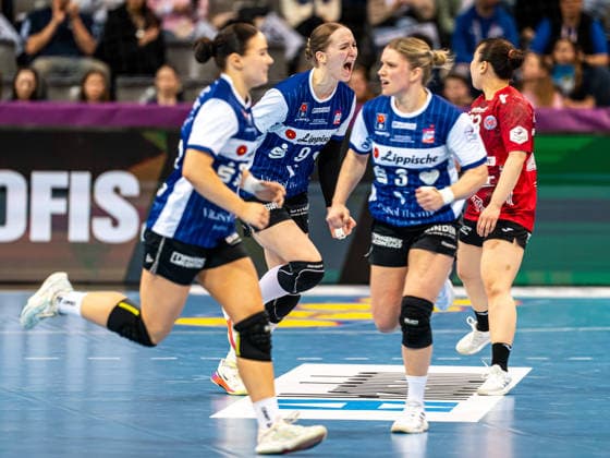 Nieke Kuehne (HSG Blomberg-Lippe, 09) jubelt lautstark, Thueringer HC vs. HSG Blomberg-Lippe, Handball, DHB Pokal Haushahn Final 4, Spiel um Platz 3, Spielzeit 2025 2026, 15.03.2026 Thueringer HC vs. HSG Blomberg-Lippe, Handball, DHB Pokal Haushahn Final 4, Spiel um Platz 3, Spielzeit 2025 2026, 15.03.2026 Stuttgart Copyright: xMichaelxSchmidt Eibner-Pressefotx EP_MST