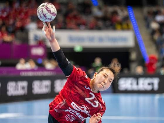 Natsuki Aizawa (Thueringer HC, 23) beim Siebenmeter, Thueringer HC vs. HSG Blomberg-Lippe, Handball, DHB Pokal Haushahn Final 4, Spiel um Platz 3, Spielzeit 2025 2026, 15.03.2026 Thueringer HC vs. HSG Blomberg-Lippe, Handball, DHB Pokal Haushahn Final 4, Spiel um Platz 3, Spielzeit 2025 2026, 15.03.2026 Stuttgart Copyright: xMichaelxSchmidt Eibner-Pressefotx EP_MST