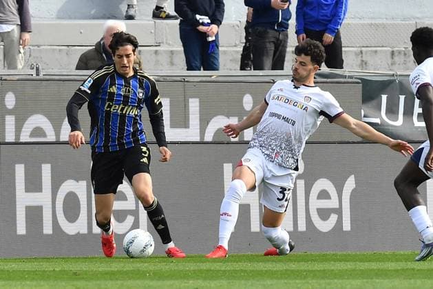 CALCIO - Serie A - Pisa SC vs Cagliari Calcio Samuele Angori (Pisa) Jose Pedro Da Silva Figuereido Freitas (Cagliari) during Pisa SC vs Cagliari Calcio, Italian soccer Serie A match in Pisa, Italy, March 15 2026 Pisa Italy  Copyright: xIPAxSport ABACAx