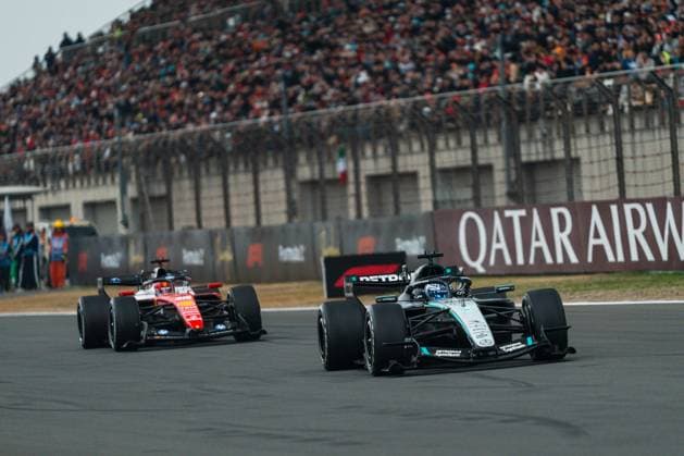Formula 1 Heineken Chinese Grand Prix 2026 Levi Erb OVERTAKE MAXPPP - Shanghai 15 03 2026 63 RUSSELL George (gbr), Mercedes-AMG PETRONAS Formula One Team, action 16 LECLERC Charles (mon), Scuderia Ferrari HP, action at the Formula 1 Heineken Chinese Grand Prix 2026, the 2nd round of the 2026 FIA Formula 1 World Championship, WM, Weltmeisterschaft at the Shanghai International Circuit in Shanghai, China, from 12 to 15 March 2026 Shanghai Shanghai International Circuit China  Copyright: xOVERTAKE MAXPPPxLevixErbx OVT202603150772 OVT202603150772