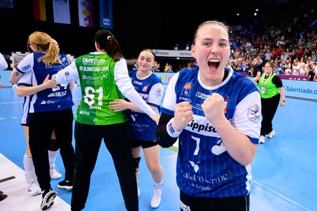 Handball: DHB-Pokal, Spiel Platz 3, Thueringer HC - HSG Blomberg-Lippe Diana Doegg Magnusdottir (Blomberg) Stuttgart Porsche Arena Baden-Württemberg Deutschland
