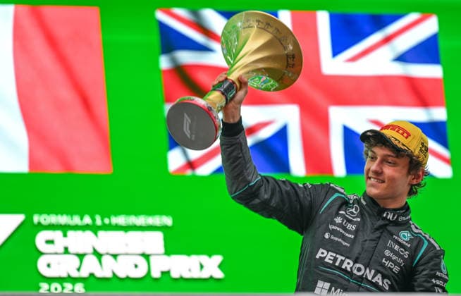 F1 Chinese Grand Prix 2026 SHANGHAI, CHINA - MARCH 15: Kimi Antonelli of Mercedes-AMG Petronas Formula One Team holds his winner s trophy during the podium ceremony after the 2026 Chinese Grand Prix, his first career Formula 1 victory, at the Shanghai International Circuit, in Shanghai, China, on March 15, 2026. Shanghai China  Copyright: xArturxWidakx originalFilename:widak-f1chines260315_npaWt.jpg