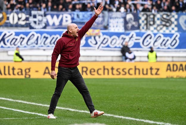 Fussball - 2. Bundesliga - Saison 2025 26 1. FC Kaiserslautern 15.03.2026 Fritz-Walter-Stadion 1. FC Kaiserslautern (fck) - Karlsruher SC (ksc) 3:0 Trainer Torsten LIEBERKNECHT (1. FC Kaiserslautern) 1. FC Kaiserslautern