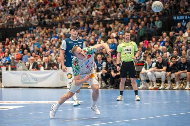 Omar Ingi Magnusson (SC Magdeburg, 14) beim Siebenmeter. Bergischer HC 06 vs. SC Magdeburg, Handball, DAIKIN Handballbundesliga, 25. Spieltag, Saison 2025 2026, 15.03.2026 Bergischer HC 06 vs. SC Magdeburg, Handball, DAIKIN Handballbundesliga, 25. Spieltag, Saison 2025 2026, 15.03.2026 Duesseldorf Copyright: xEibner-Pressefoto ThomasxHaeslerx EP_THR