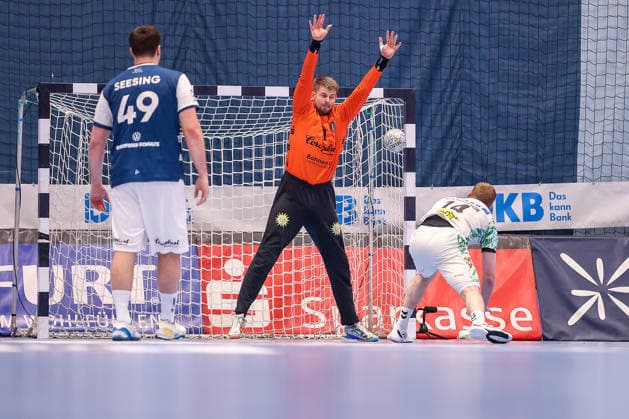 15.03.2026, Handball, HBL, Bergischer HC - SC Magdeburg, Mitsubishi Electric HALLE Düsseldorf: Omar Ingi Magnusson (SC Magdeburg 14) wirft auf das Tor von Torhüter Christopher Rudeck (BHC 01) Nordrhein-Westfalen Deutschland