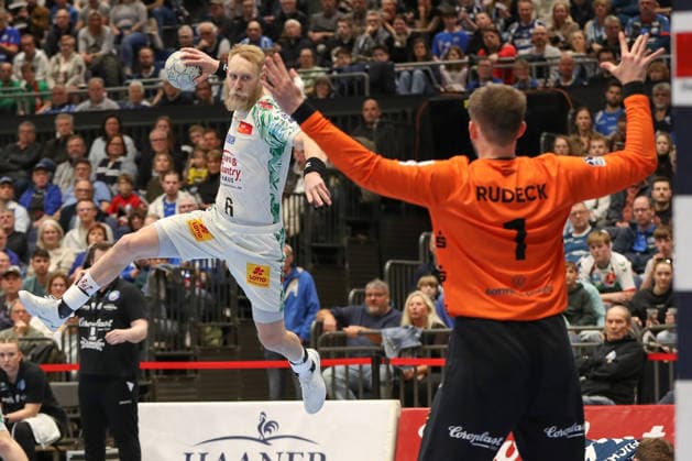15.03.2026, xgox, Handball - Daikin HBL Bergischer HC - SC Magdeburg emspor, v.l. Matthias Musche (Magdeburg, 6) wirft Tor, Torschuetze, erzielt Tor, Treffer, scores the goal Duesseldorf