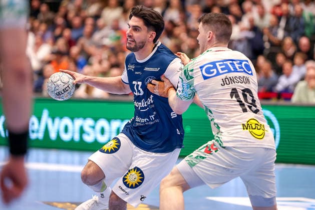 15.03.2026, Handball, HBL, Bergischer HC - SC Magdeburg, Mitsubishi Electric HALLE Düsseldorf: Eloy Morante Maldonado (BHC 33) im Zweikampf gegen Elvar Örn Jonsson (SC Magdeburg 19) Nordrhein-Westfalen Deutschland