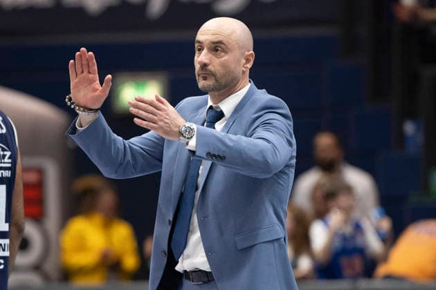 EasyCredit Basketball Bundesliga - 2025 2026 - Syntainics MBC vs.Alba Berlin Weissenfels, Deutschland 15.Maerz 2026: Im Bild:Trainer Milenko Bogicevic (Weissenfels) Weissenfels Stadthalle Weissenfels Sachsen-Anhalt Deutschland