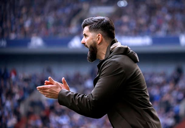 MUSLINIC Miron Trainer Team FC Schalke 04 2. Fussball Bundesliga Saison 2025 - 2026 Spiel FC Schalke 04 - Hannover 2 : 2 am 15. 03. 2026 in Gelsenkirchen DFL REGULATIONS PROHIBIT ANY USE OF PHOTOGRAPHS as IMAGE SEQUENCES and or QUASI-VIDEO
