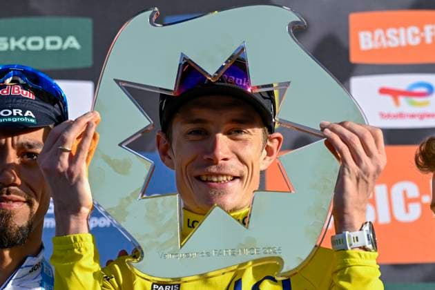 Paris Nice 2026 Stage 8 NICE, FRANCE - MARCH 15 : Vingegaard Jonas (DEN) of Team Visma Lease a Bike celebrating his victory on the podium during stage 8 of the 84th edition of Paris - Nice an UCI World Tour 2.UWT cycling road race stage for Men Elite of 145 km with start in Nice and finish in Nice on March 15, 2026 in Nice, France, 15 03 2026 ( Motordriver Guy De Vuyst - Nice France  Copyright: xNicoxVereeckenx