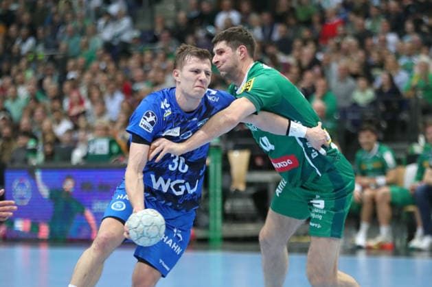 Handball DAIKIN HBL, SC DHfK Leipzig - TVB Stuttgart; 15.03.2026 Marko Mamic (14, SC DHfK Leipzig) versucht, Marco Mengon (30, TVB Stuttgart) zu stoppen. Handball, DAIKIN HBL, 1. Bundesliga, Saison 2025 2026, 25. Spieltag: SC DHfK Leipzig vs. TVB Stuttgart am 15.03.2026 in der Quarterback Immobilien Arena Leipzig. Copyright: xBEAUTIFULxSPORTS JanxKaeferx