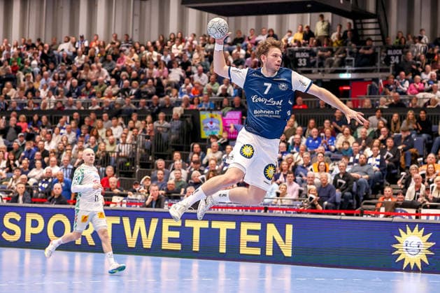 15.03.2026, Handball, HBL, Bergischer HC - SC Magdeburg, Mitsubishi Electric HALLE Düsseldorf: Lukas Becher (BHC 07) wirft den Ball auf das Tor Nordrhein-Westfalen Deutschland
