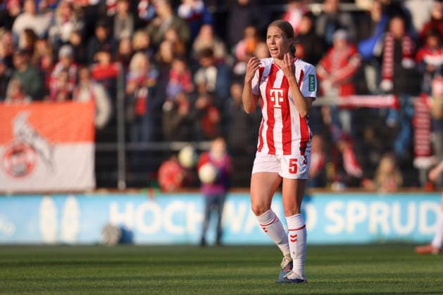 Celina Degen (1.FC Köln) gestikuliert, Gestik waehrend des Spiels der Frauen Bundesliga zwischen 1.FC Köln und Bayern München, Franz-Kremer-Stadion am 15. März in Köln, Deutschland. (Foto von Oliver Kaelke DeFodi Images) +++ Celina Degen (1.FC Köln) gestures during the Woman Bundesliga match between 1.FC Köln and Bayern München at Franz-Kremer-Stadion on March 15, 2026 in Cologne, Germany. (Photo by Oliver Kaelke DeFodi Images) DFL regulations prohibit any use of photographs as image sequences and or quasi-video. (Photo by Oliver Kaelke DeFodi Images) -