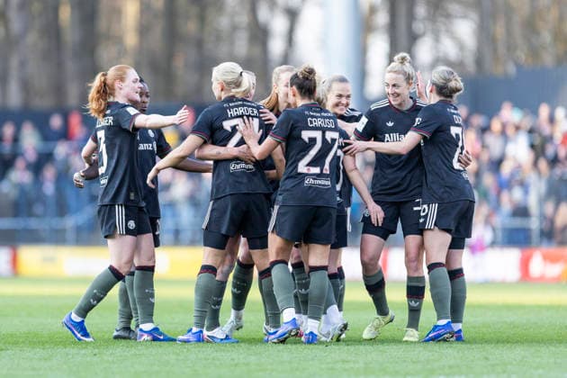 Google Pixel Frauen-Bundesliga: 1. FC Köln - FC Bayern München; 15.03.2026 Jubel nach dem Tor von Pernille Harder (FC Bayern München, 21) am 20. Spieltag der Google Pixel Frauen-Bundesliga im Spiel des 1. FC Köln gegen den FC Bayern München am 15.03.2026 im Franz-Kremer-Stadion in Köln, Deutschland. Copyright: xBEAUTIFULxSPORTS Meuselx