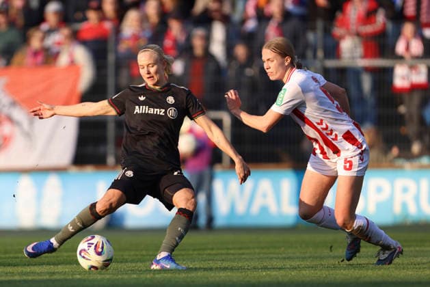 Pernille Harder (FC Bayern München) erzielt das Tor zum 0:2 waehrend des Spiels der Frauen Bundesliga zwischen 1.FC Köln und Bayern München, Franz-Kremer-Stadion am 15. März in Köln, Deutschland. (Foto von Oliver Kaelke DeFodi Images) +++ Pernille Harder (FC Bayern München) scores her team s second goal during the Woman Bundesliga match between 1.FC Köln and Bayern München at Franz-Kremer-Stadion on March 15, 2026 in Cologne, Germany. (Photo by Oliver Kaelke DeFodi Images) DFL regulations prohibit any use of photographs as image sequences and or quasi-video. (Photo by Oliver Kaelke DeFodi Images) -