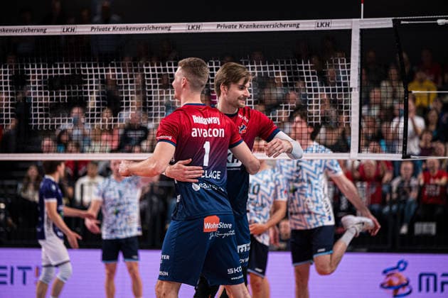 Volleyball I Herren I Saison 2025-2026 I Bundesliga I SVG Lüneburg - ASV Dachau I 15.03.2026 Wechsel, Spielerwechsel: Shane Holdaway (1, SVG Lüneburg) wird für Jackson Clifford Howe (6, SVG Lüneburg) Lüneburg LKH Arena Niedersachsen Deutschland Copyright: xLobeca Björn-OlexKehmx