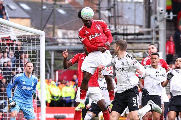 Nottingham Forest v Fulham, Premier League Ola Aina of Nottingham Forest heads the ball clear during the Nottingham Forest v Fulham Premier League match at the City Ground, West Bridgford, England on 15 March 2026 Credit: Ryan Crockett Every Second Media Editorial use only. All images are copyright Every Second Media Limited. No images may be reproduced without prior permission. All rights reserved. Premier League and Football League images are subject to licensing agreements with Football DataCo Limited. see https: www.football-dataco.com Copyright: xIMAGO EveryxSecondxMediax ESM-1859-0079 RyanxCrockettx xEveryxSecondxMediax