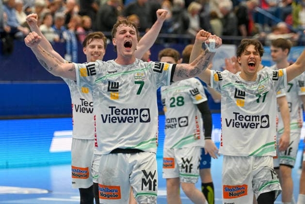 Victor Kloeve (Frisch Auf Goeppingen, 07) und Tim Gossner (Frisch Auf Goeppingen, 17) jubeln TBV Lemgo Lippe vs. Frisch Auf Goeppingen, Handball, 1. Bundesliga, 25. Spieltag, Saison 2025 2026, 15.03.2026, TBV Lemgo Lippe vs. Frisch Auf Goeppingen, Handball, 1. Bundesliga, 25. Spieltag, Saison 2025 2026, 15.03.2026 Lemgo Copyright: xEibner-Pressefoto RobertxGertzenx EP_RGN