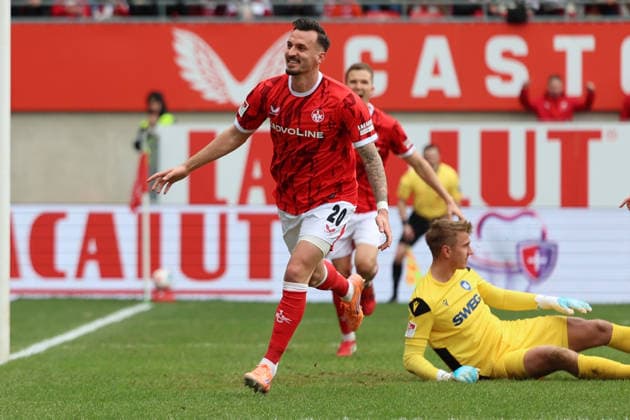 15.03.2026, xrekx, Fussball 2.Bundesliga, 1.FC Kaiserslautern - Karlsruher SC v.l. Torjubel nach dem Tor zum celebrating the goal celebrate 2:0 durch Mergim Berisha (1.FC Kaiserslautern) (DFL DFB REGULATIONS PROHIBIT ANY USE OF PHOTOGRAPHS as IMAGE SEQUENCES and or QUASI-VIDEO) Kaiserslautern