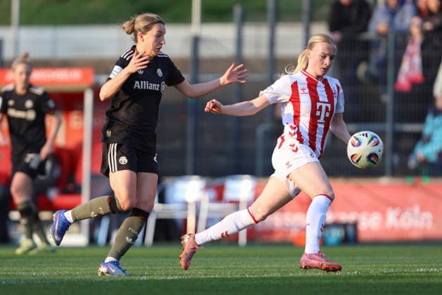 Barbara Dunst (FC Bayern München) und Anna Gerhardt (1.FC Köln) im Zweikampf waehrend des Spiels der Frauen Bundesliga zwischen 1.FC Köln und Bayern München, Franz-Kremer-Stadion am 15. März in Köln, Deutschland. (Foto von Oliver Kaelke DeFodi Images) +++ Barbara Dunst (FC Bayern München) und Anna Gerhardt (1.FC Köln) battle for the ball during the Woman Bundesliga match between 1.FC Köln and Bayern München at Franz-Kremer-Stadion on March 15, 2026 in Cologne, Germany. (Photo by Oliver Kaelke DeFodi Images) DFL regulations prohibit any use of photographs as image sequences and or quasi-video. (Photo by Oliver Kaelke DeFodi Images) -