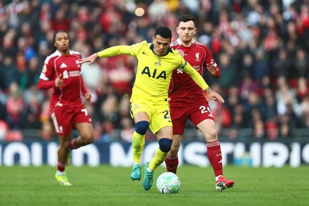 Pedro Porro of Tottenham and Andrew Robertson of Liverpool Liverpool v Tottenham Hotspur, Premier League, Football, Anfield, Liverpool, UK - 15 Mar 2026Liverpool Anfield United Kingdom EDITORIAL USE ONLY No use with unauthorised audio, video, data, fixture lists, club league logos or live services. Online in-match use limited to 120 images, no video emulation. No use in betting, games or single club league player publications. Copyright: xPhilxOldham Shutterstockx 16757322ae