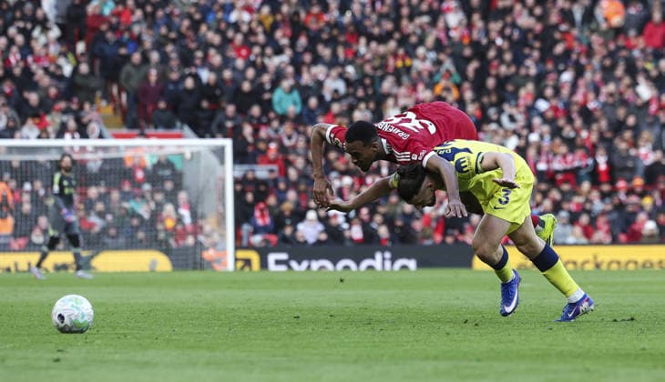 Liverpool v Tottenham Hotspur, FA Premier League 15.03.26 Liverpool v Tottenham Hotspur, FA Premier League Bradley Ormesher The Times Ryan Gravenberch of Liverpool and Radu Dragusin of Tottenham  Copyright: xBradleyxOrmesherx NINTCHDBPICT001066876965