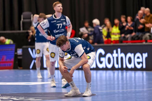 15.03.2026, Handball, HBL, Bergischer HC - SC Magdeburg, Mitsubishi Electric HALLE Düsseldorf: Enttäuschte Gesichter bei der BHC-Niederlage gegen Magdeburg. Johannes Wasielewski (BHC 77) Soeren Steinhaus (BHC 53) enttäuscht Enttäuschung Nordrhein-Westfalen Deutschland