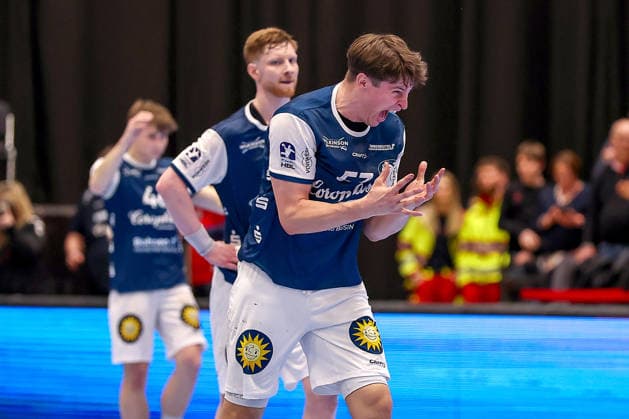 15.03.2026, Handball, HBL, Bergischer HC - SC Magdeburg, Mitsubishi Electric HALLE Düsseldorf: Enttäuschte Gesichter bei der BHC-Niederlage gegen Magdeburg. Johannes Wasielewski (BHC 77) Soeren Steinhaus (BHC 53) enttäuscht Enttäuschung Nordrhein-Westfalen Deutschland