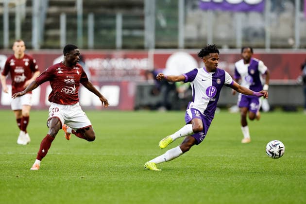 FC Metz v Toulouse FC - Ligue 1 McDonald s 2025 2026 39 Koffi-Franck KOUAO (fcm) - 10 Yann GBOHO (tfc) during the Ligue 1 McDonald s match between Metz and Toulouse at Stade Saint-Symphorien on March 15, 2026 in Metz, France. Metz France  Copyright: xFEPx 776348322