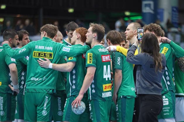 Handball DAIKIN HBL, SC DHfK Leipzig - TVB Stuttgart; 15.03.2026 Teamkreis des SC DHfK Leipzig nach Spielende. Handball, DAIKIN HBL, 1. Bundesliga, Saison 2025 2026, 25. Spieltag: SC DHfK Leipzig vs. TVB Stuttgart am 15.03.2026 in der Quarterback Immobilien Arena Leipzig. Copyright: xBEAUTIFULxSPORTS JanxKaeferx
