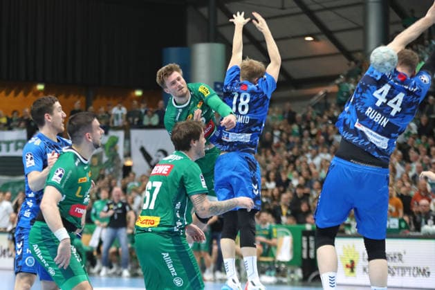 Handball DAIKIN HBL, SC DHfK Leipzig - TVB Stuttgart; 15.03.2026 Franz Semper (32, SC DHfK Leipzig) kann den letzten Wurf des Spiels nicht im Tor unterbringen. Handball, DAIKIN HBL, 1. Bundesliga, Saison 2025 2026, 25. Spieltag: SC DHfK Leipzig vs. TVB Stuttgart am 15.03.2026 in der Quarterback Immobilien Arena Leipzig. Copyright: xBEAUTIFULxSPORTS JanxKaeferx