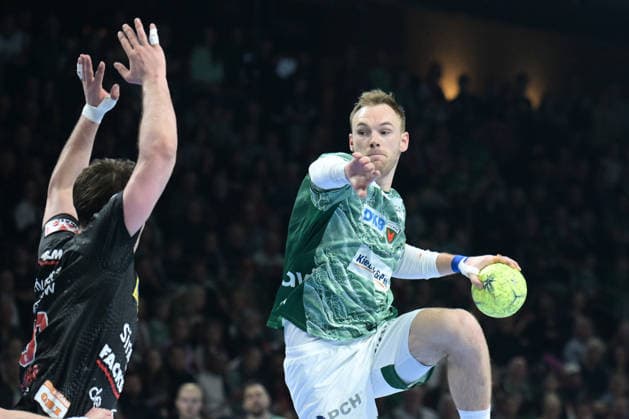 15.03.2026, xlakx, Handball Daikin HBL, Fuechse Berlin - HC Erlangen v.l. Mathias Gidsel (Fuechse Berlin) setzt zum Sprungwurf an Berlin