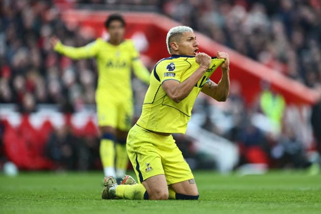 Richarlison of Tottenham complains that their shirt was pulled Liverpool v Tottenham Hotspur, Premier League, Football, Anfield, Liverpool, UK - 15 Mar 2026Liverpool Anfield United Kingdom EDITORIAL USE ONLY No use with unauthorised audio, video, data, fixture lists, club league logos or live services. Online in-match use limited to 120 images, no video emulation. No use in betting, games or single club league player publications. Copyright: xPhilxOldham Shutterstockx 16757322ao