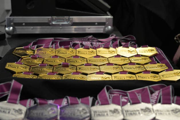 die Gold Medaillen fuer die Sieger des DHB-Pokal HSG Bensheim Auerbach vs. BVB Borussia Dortmund Handball, Handball, Frauen, DHB Pokal Haushahn Final 4, Finale, Saison 2025 2026, 15.03.2026 HSG Bensheim Auerbach vs. BVB Borussia Dortmund Handball, Handball, Frauen, DHB Pokal Haushahn Final 4, Finale, Saison 2025 2026, 15.03.2026 Stuttgart Copyright: xEibner-Pressefoto TobiasxBaurx EP_TBR