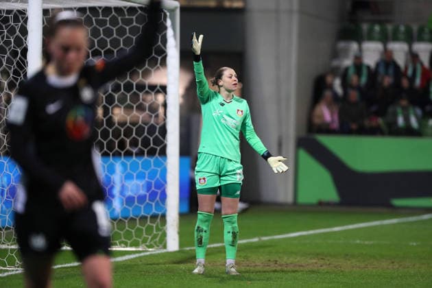 VfL vs. Leverkusen, BL Frauen Wolfsburg, 15.03.2026, Fußball, Frauen, Google Pixel Bundesliga, Saison 2025 2026, VfL Wolfsburg vs Bayer 04 Leverkusen, Torfrau Rafaela Borggräfe (Bayer 04 Leverkusen) AOK Stadion Niedersachsen Deutschland