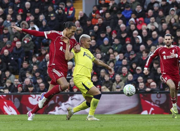 Liverpool v Tottenham Hotspur, FA Premier League 15.03.26 Liverpool v Tottenham Hotspur, FA Premier League Bradley Ormesher The Times Virgil van Dijk of Liverpool and Richarlison of Tottenham  Copyright: xBradleyxOrmesherx NINTCHDBPICT001066884104